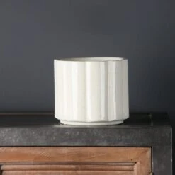 Cream Speckle Wide Ribbed Plant Pot